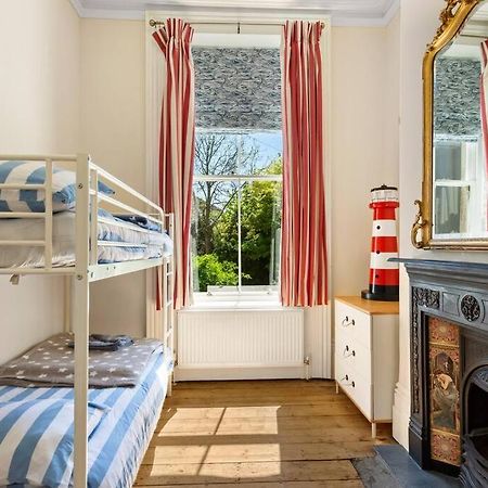 Апартаменти Luxurious Victorian, A Few Minutes From The Beach - Sleeps 2 Adults And Up To 3 Children St Leonards-on-Sea Екстер'єр фото