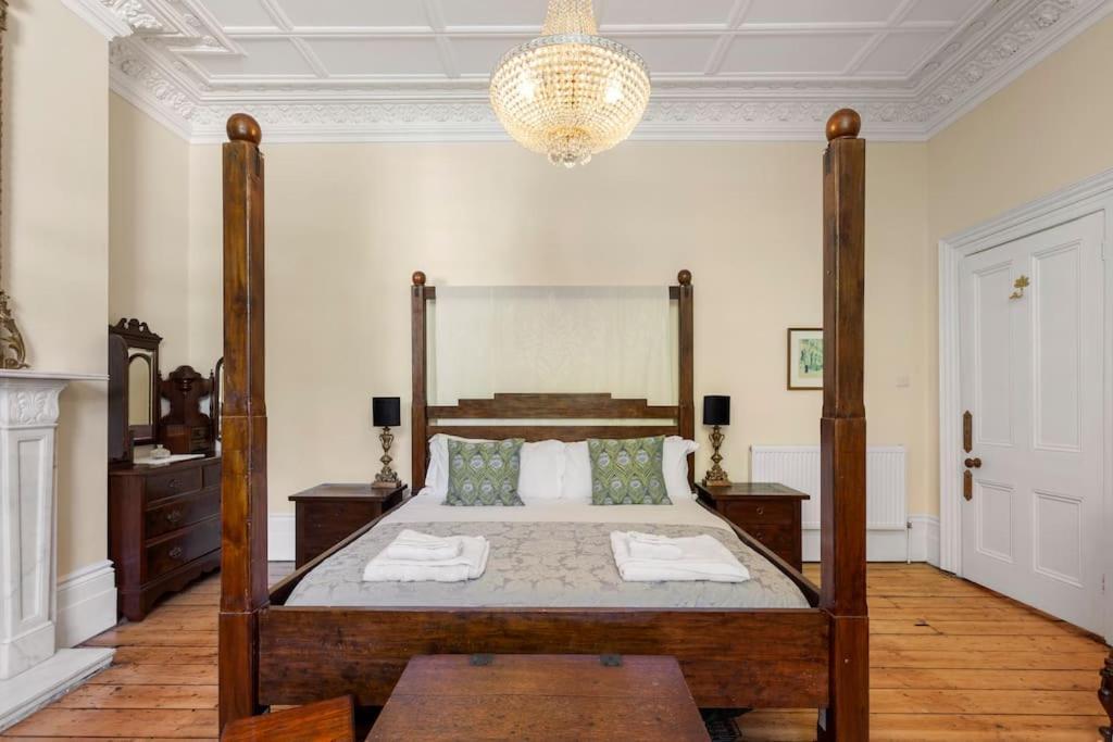 Апартаменти Luxurious Victorian, A Few Minutes From The Beach - Sleeps 2 Adults And Up To 3 Children St Leonards-on-Sea Екстер'єр фото