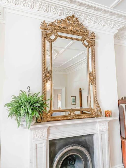 Апартаменти Luxurious Victorian, A Few Minutes From The Beach - Sleeps 2 Adults And Up To 3 Children St Leonards-on-Sea Екстер'єр фото